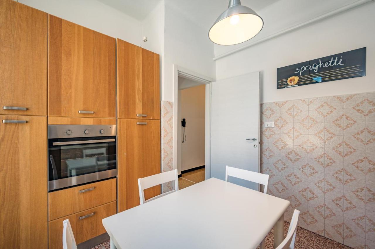 Apartamento Joivy Penthouse Flat With Terrace Génova Exterior foto