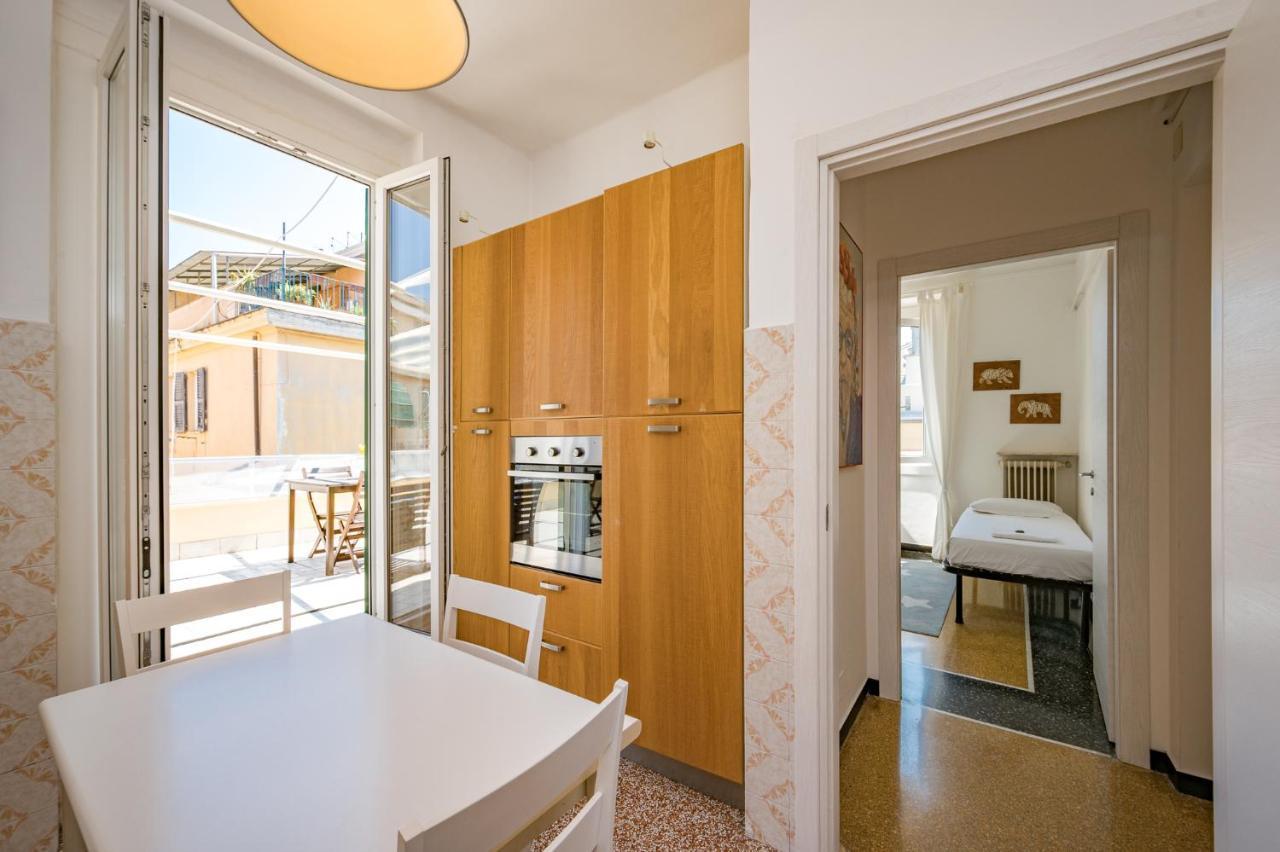 Apartamento Joivy Penthouse Flat With Terrace Génova Exterior foto