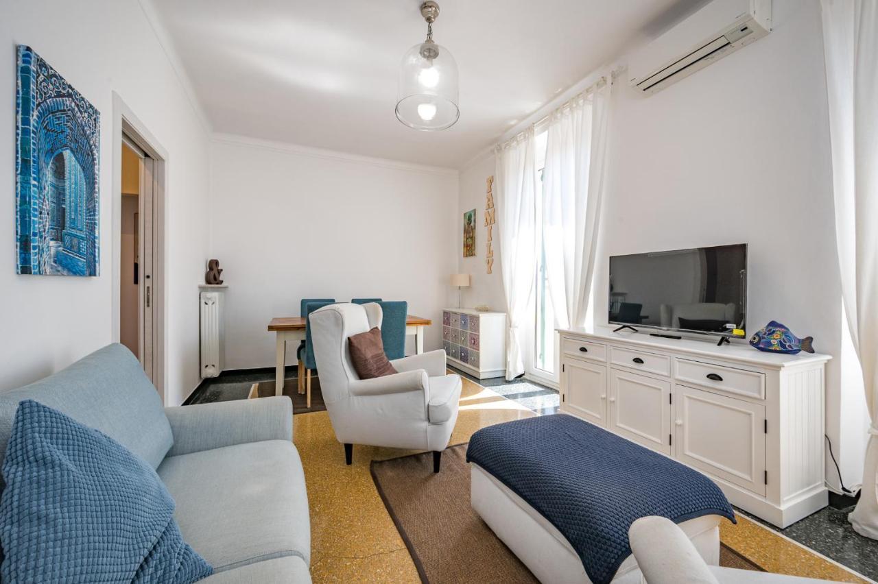Apartamento Joivy Penthouse Flat With Terrace Génova Exterior foto