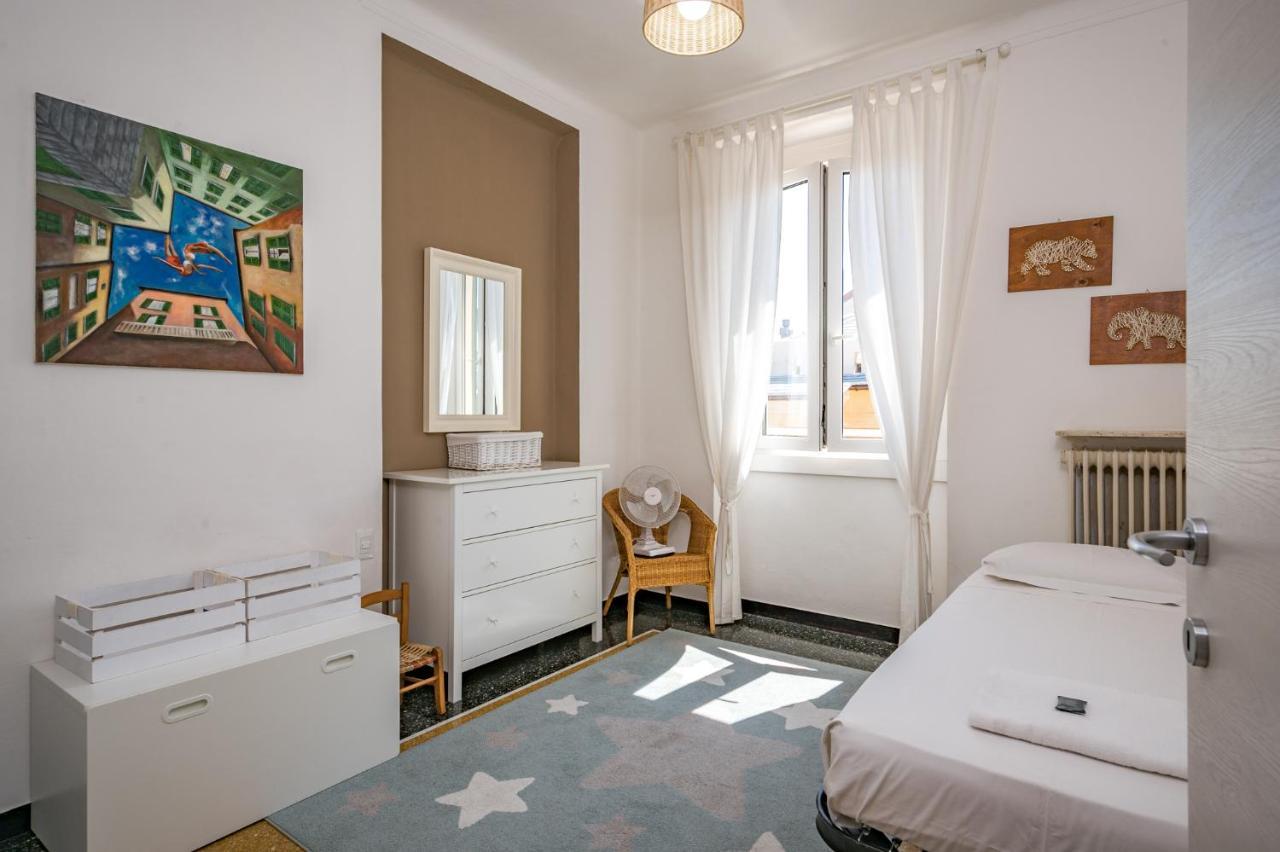 Apartamento Joivy Penthouse Flat With Terrace Génova Exterior foto