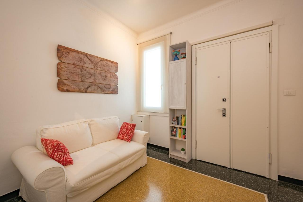 Apartamento Joivy Penthouse Flat With Terrace Génova Exterior foto