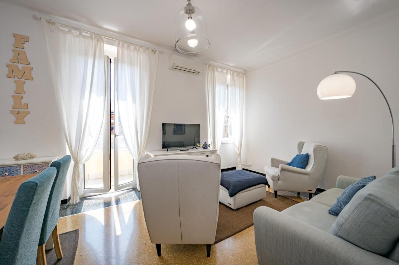 Apartamento Joivy Penthouse Flat With Terrace Génova Exterior foto