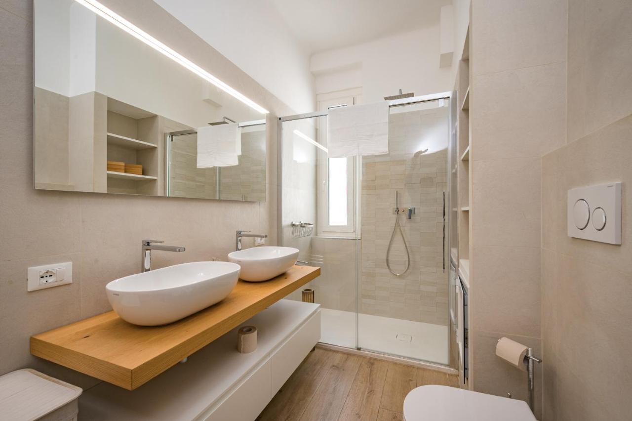 Apartamento Joivy Penthouse Flat With Terrace Génova Exterior foto