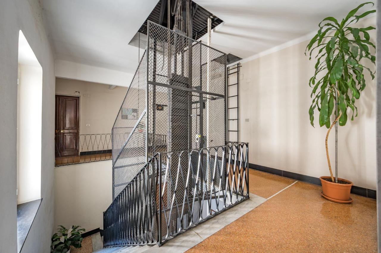 Apartamento Joivy Penthouse Flat With Terrace Génova Exterior foto