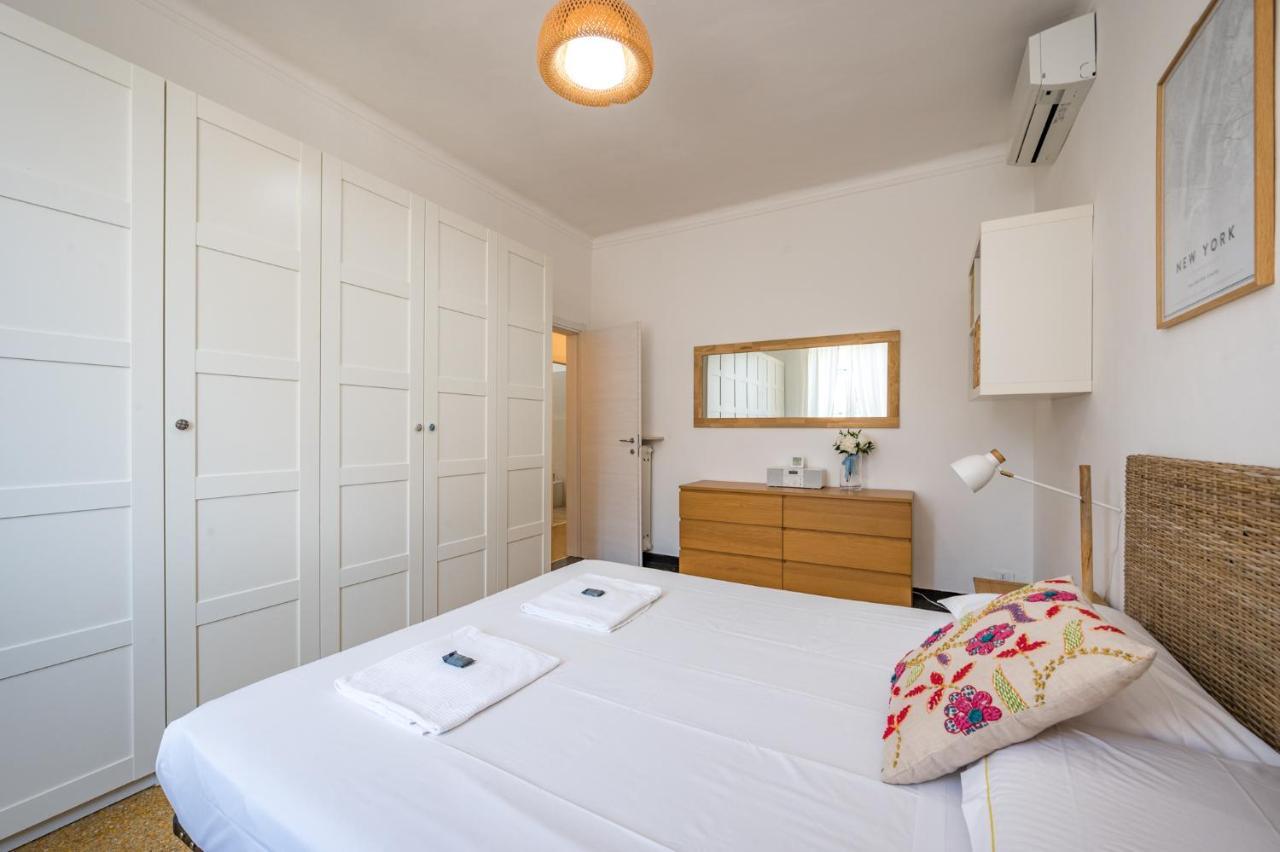 Apartamento Joivy Penthouse Flat With Terrace Génova Exterior foto