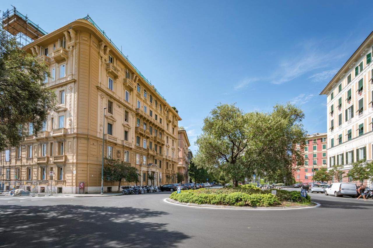 Apartamento Joivy Penthouse Flat With Terrace Génova Exterior foto