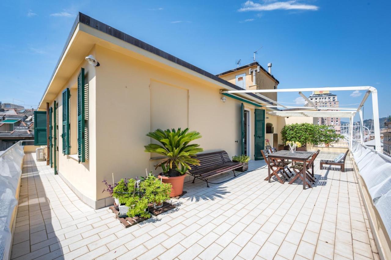 Apartamento Joivy Penthouse Flat With Terrace Génova Exterior foto